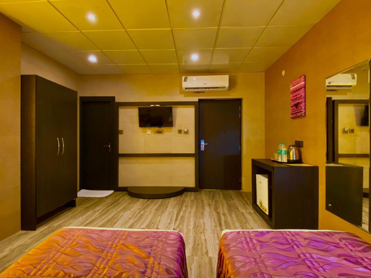 Ace Prime Hotel เกรทเตอร์นอยดา ภายนอก รูปภาพ