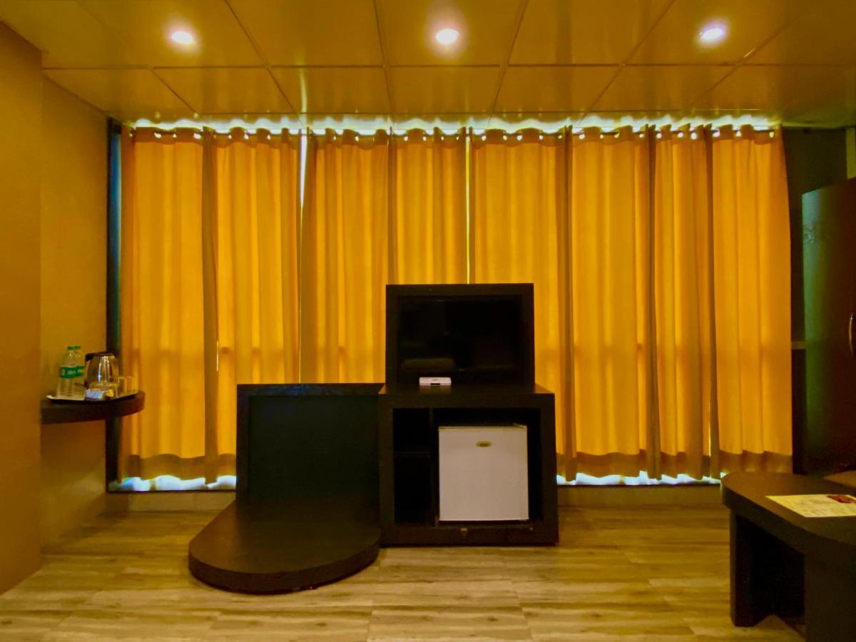 Ace Prime Hotel เกรทเตอร์นอยดา ภายนอก รูปภาพ