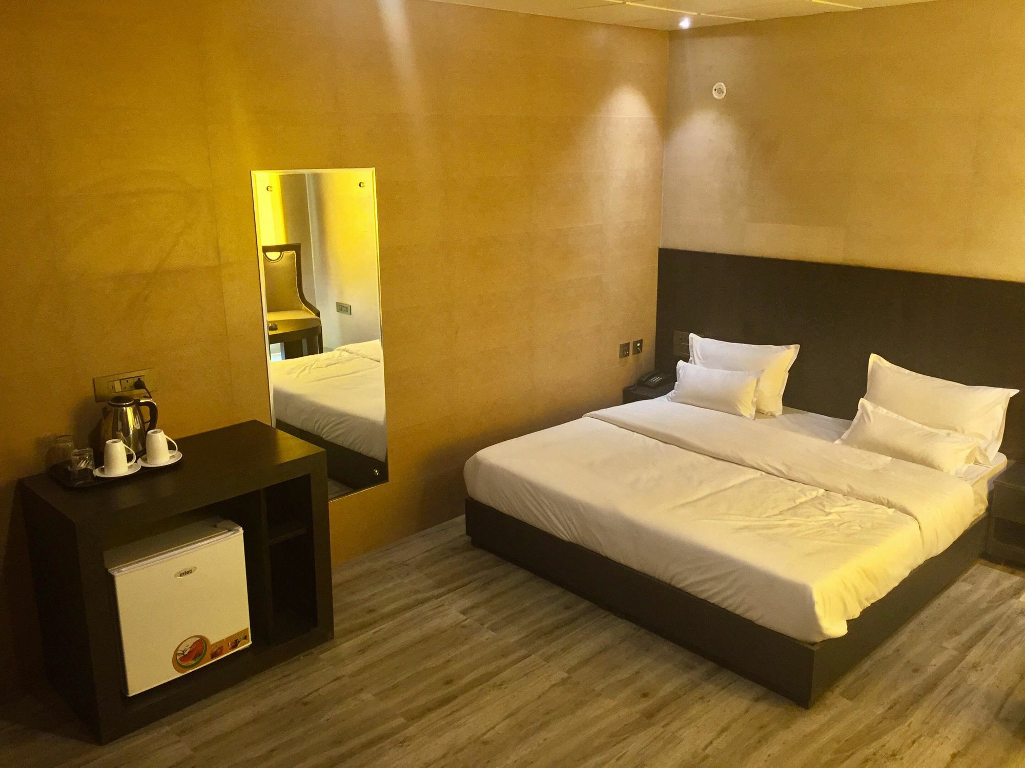 Ace Prime Hotel เกรทเตอร์นอยดา ภายนอก รูปภาพ