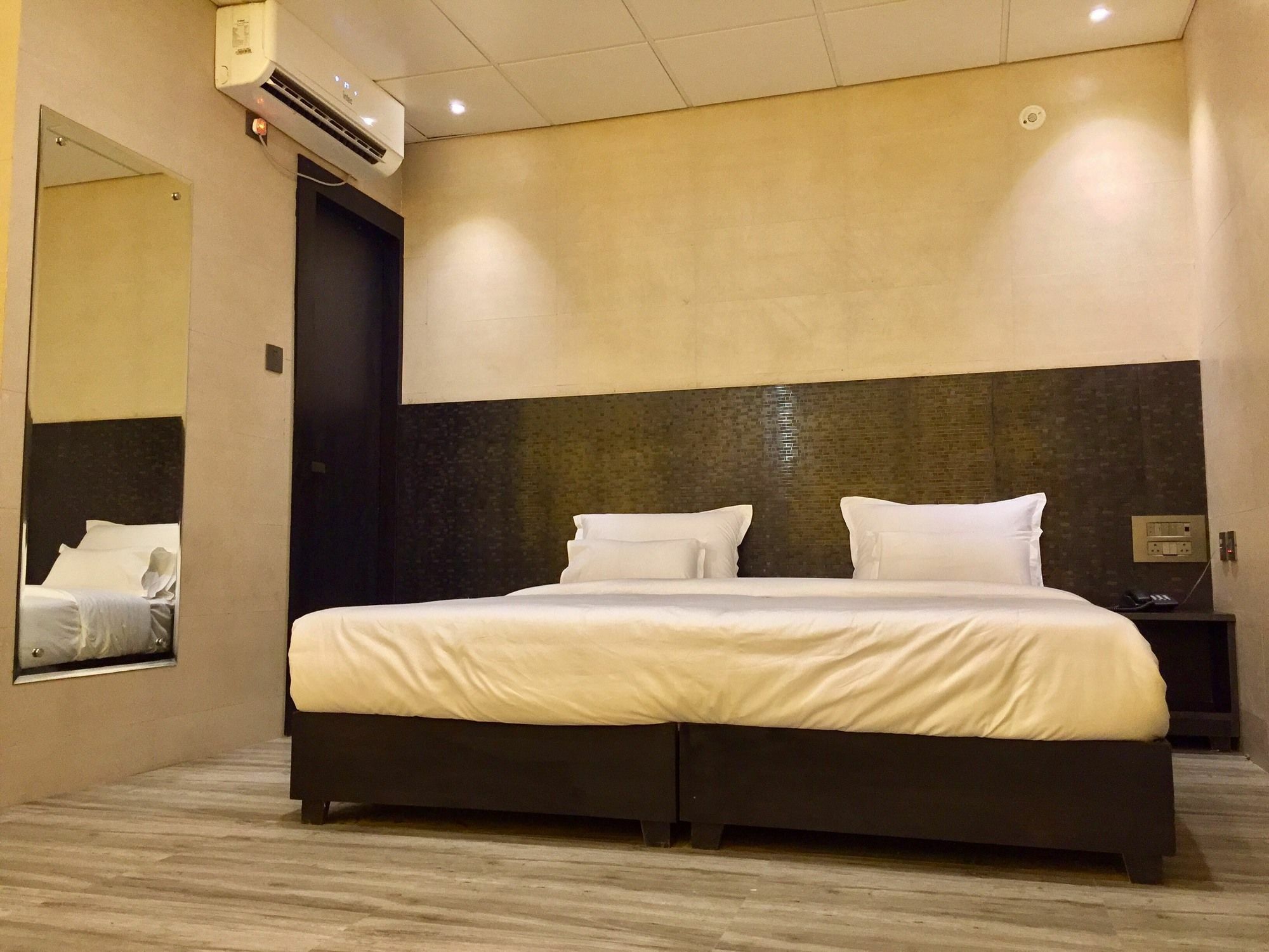Ace Prime Hotel เกรทเตอร์นอยดา ภายนอก รูปภาพ